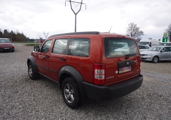 Dodge Nitro cena 33999 przebieg: 144000, rok produkcji 2009 z Środa Wielkopolska małe 67